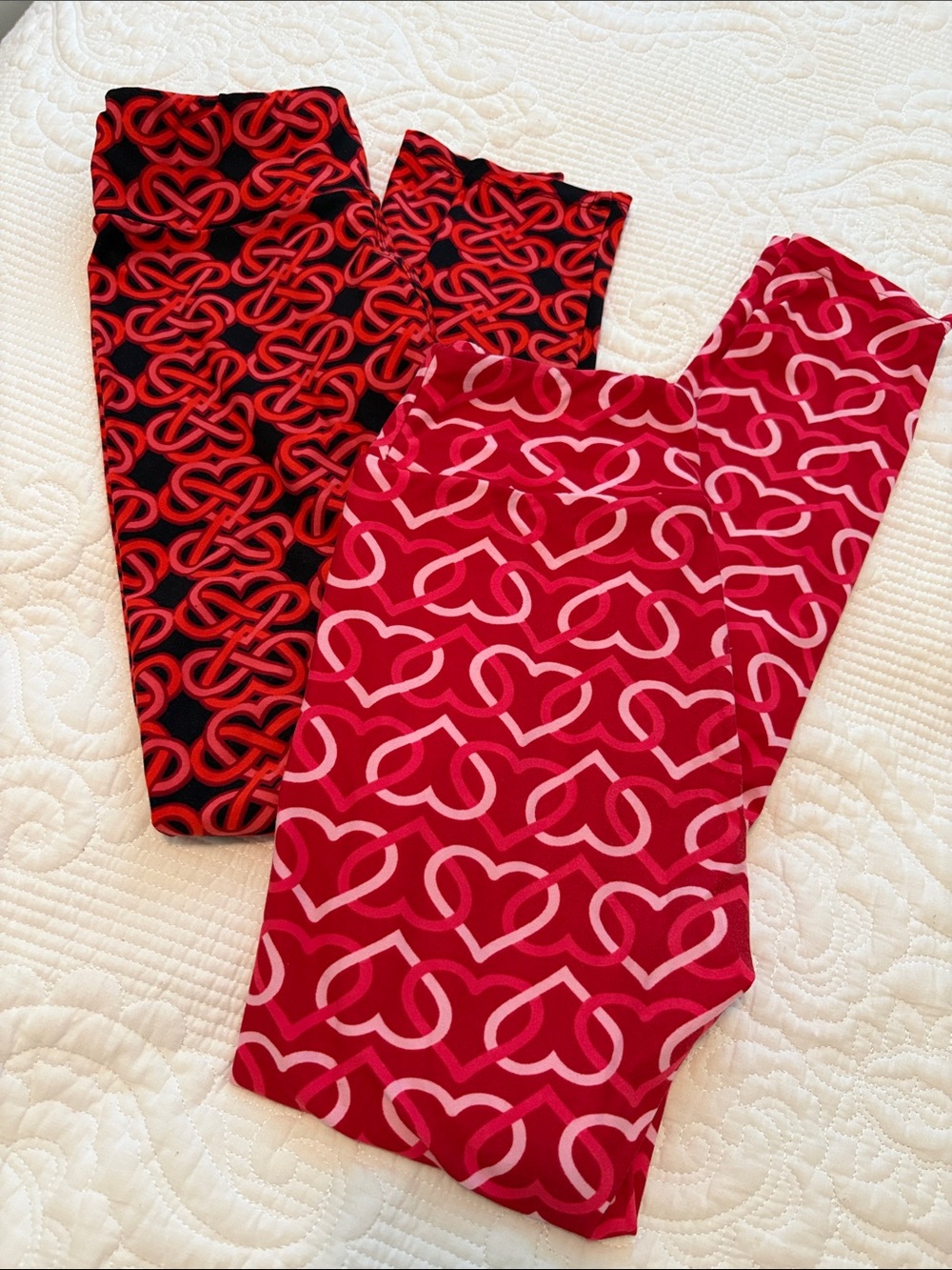 LuLaRoe Heart Leggings in Red and Pink